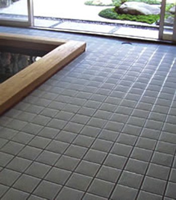 光觸媒氧化鈦止滑磚